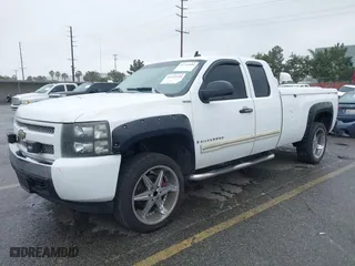 2007 Chevrolet Silverado 1500 LT w/1LT with VIN 1GCEC19J97E515977, listed as a IAAI auction lot 41774684 with 145,185 mi miles. Bid and sale history available at carsss.com. Image 21.