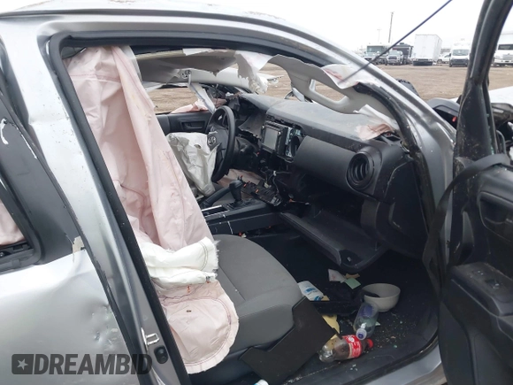2017 Toyota Tacoma SR with VIN 5TFAX5GN0HX082751, listed as a IAAI auction lot 41419479 with 1 mi miles. Bid and sale history available at carsss.com. Image 5.