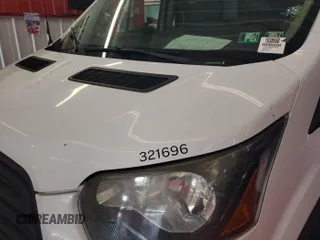2015 Ford Transit Cargo с VIN 1FTNE1YM5FKB01049, выставлен на аукционе IAAI как лот 42844537 с пробегом 260 686 миль миль и . История ставок и продаж доступна на DreamBid. Изображение 17.