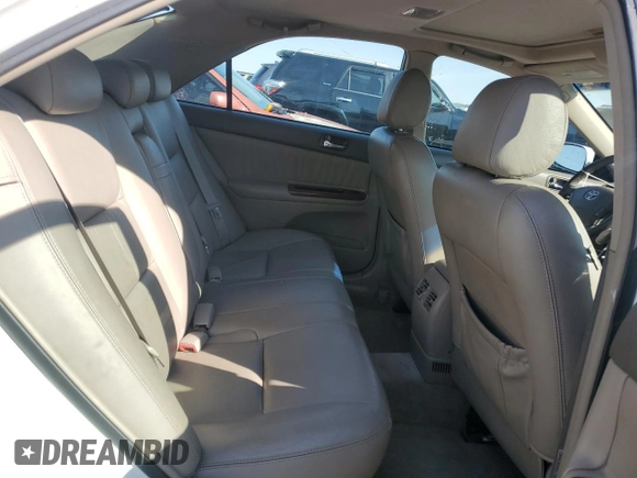 2005 Toyota Camry LE with VIN 4T1BF30K35U088189, listed as a Copart auction lot 50598495 with 208,145 mi miles and Salvage Title. Bid and sale history available at DreamBid. Image 10.