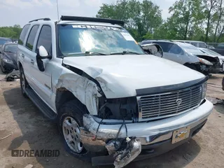 2003 Chevrolet Tahoe LT z VIN 1GNEK13Z23J236168, wystawiony jako IAAI lot #42413054 z przebiegiem 73 016 mil mil oraz . Historia ofert i sprzedaży dostępna na DreamBid. Obrazek 1.