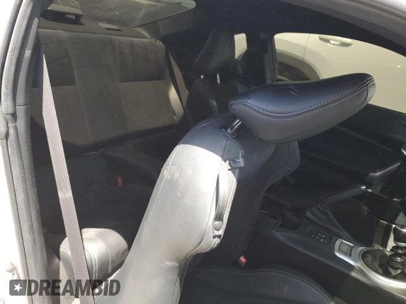 2018 Toyota 86 GT z VIN JF1ZNAE1XJ9700563, wystawiony jako Copart lot #56340975 z przebiegiem 59 482 mil mil oraz Szkoda całkowita • Salvage title. Historia ofert i sprzedaży dostępna na DreamBid. Obrazek 10.
