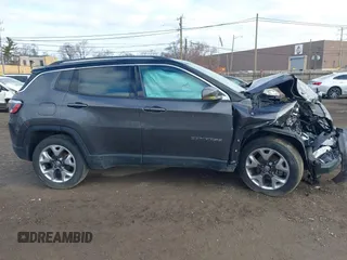 2021 Jeep Compass Limited with VIN 3C4NJDCB8MT524299, listed as a IAAI auction lot 41718321 with 67,618 mi miles and . Bid and sale history available at carsss.com. Image 13.