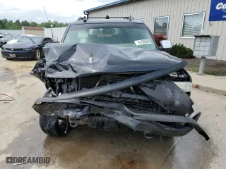 2003 Chevrolet Suburban Z71 with VIN 3GNFK16Z63G121011, listed as a Copart auction lot 61525384 with 255,113 mi miles and Non Repairable. Bid and sale history available at carsss.com. Image 5.