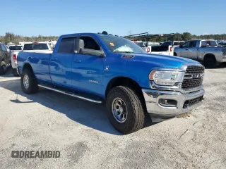 2022 Ram 3500 SLT with VIN 3C63R3HL3NG119609, listed as a Copart auction lot 76263734 with 193,448 mi miles and Salvage Title. Bid and sale history available at carsss.com. Image 4.