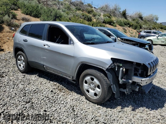 2015 Jeep Cherokee Sport with VIN 1C4PJMAB9FW545249, listed as a Copart auction lot 57528075 with 158,074 mi miles and Salvage title. Bid and sale history available at DreamBid. Image 4.