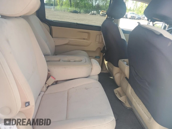 2015 Kia Sedona LX with VIN KNDMB5C11F6044947, listed as a Copart auction lot 55922215 with 259,493 mi miles and Clean Title. Bid and sale history available at DreamBid. Image 11.