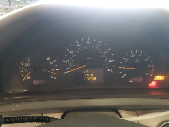 2000 Mercedes-Benz CLK with VIN WDBLK65G9YT034723, listed as a Copart auction lot 50038375 with 129,995 mi miles and Salvage Title. Bid and sale history available at carsss.com. Image 9.