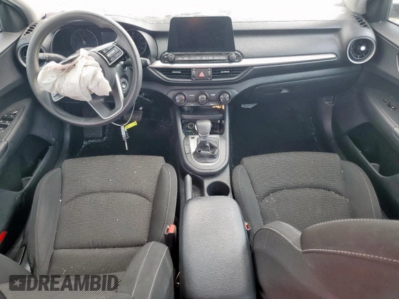2021 Kia Forte LXS with VIN 3KPF24ADXME333428, listed as a Copart auction lot 57502815 with Not provided miles and Salvage title. Bid and sale history available at DreamBid. Image 8.