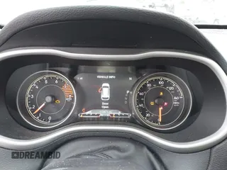 2016 Jeep Cherokee Trailhawk with VIN 1C4PJMBS5GW304062, listed as a IAAI auction lot 41756813 with 112,671 mi miles. Bid and sale history available at carsss.com. Image 7.