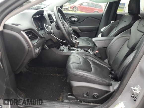 2021 Jeep Cherokee Latitude Lux with VIN 1C4PJMMXXMD103354, listed as a Copart auction lot 55296805 with 53,220 mi miles and Non repairable. Bid and sale history available at DreamBid. Image 7.