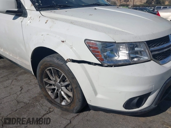 2014 Dodge Journey SXT with VIN 3C4PDCBG5ET126637, listed as a IAAI auction lot 41499125 with 165,107 mi miles. Bid and sale history available at carsss.com. Image 6.