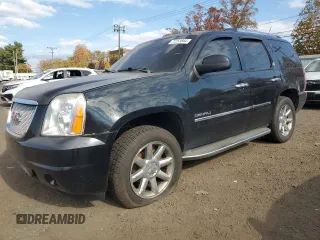 2011 GMC Yukon Denali with VIN 1GKS2EEF5BR197392, listed as a Copart auction lot 77253844 with 276,239 mi miles and Clean Title. Bid and sale history available at carsss.com. Image 1.