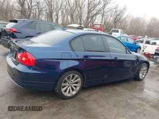 2011 BMW 3 Series 328i xDrive with VIN WBAPK7C58BF087877, listed as a IAAI auction lot 41250323 with 161,100 mi miles. Bid and sale history available at carsss.com. Image 13.