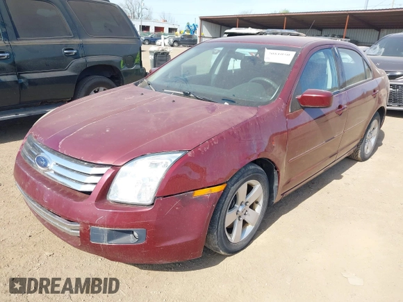 2007 Ford Fusion SE with VIN 3FAHP07117R235679, listed as a IAAI auction lot 42081050 with 139,134 mi miles. Bid and sale history available at carsss.com. Image 2.