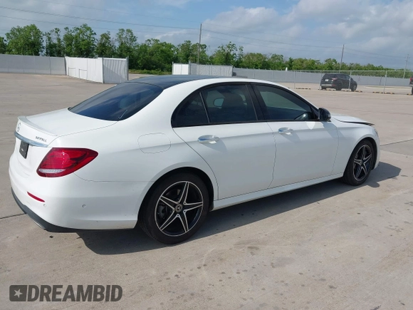 2019 Mercedes-Benz E 300 with VIN WDDZF4JBXKA504054, listed as a IAAI auction lot 42030792 with 81,080 mi miles and . Bid and sale history available at DreamBid. Image 4.