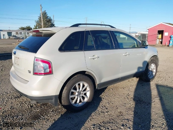 2007 Ford Edge SEL with VIN 2FMDK48C47BB07722, listed as a IAAI auction lot 41550391 with 155,681 mi miles. Bid and sale history available at carsss.com. Image 4.