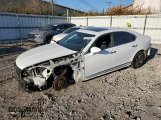 2015 Lexus LS 460 z VIN JTHCL5EF4F5023130, wystawiony jako Copart lot #81875004 z przebiegiem 141 768 mil mil oraz Szkoda całkowita • Salvage title. Historia ofert i sprzedaży dostępna na DreamBid. Obrazek 1.