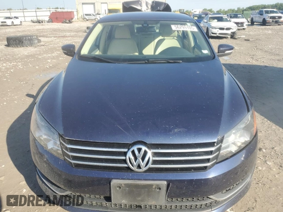 2012 Volkswagen Passat SE z VIN 1VWBH7A36CC108576, wystawiony jako Copart lot #56299105 z przebiegiem 110 815 mil mil oraz Szkoda całkowita • Salvage title. Historia ofert i sprzedaży dostępna na DreamBid. Obrazek 5.