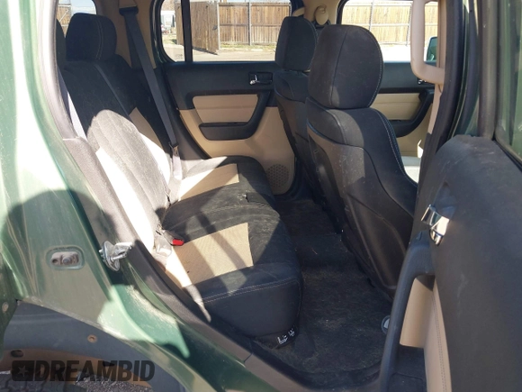 2006 Hummer H3 with VIN 5GTDN136968220023, listed as a IAAI auction lot 42013950 with 164,924 mi miles. Bid and sale history available at carsss.com. Image 8.