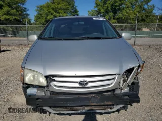 2003 Toyota Sienna LE with VIN 4T3ZF13C73U534999, listed as a Copart auction lot 70594794 with 296,433 mi miles and Salvage Title. Bid and sale history available at carsss.com. Image 5.
