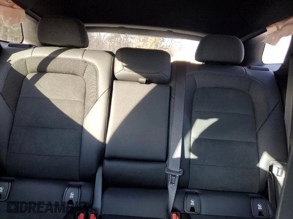 2024 Chevrolet Blazer EV eAWD RS z VIN 3GNKDCRJ7RS169214, wystawiony jako Copart lot #42298315 z przebiegiem 2 570 mil mil oraz Szkoda całkowita • Salvage title. Historia ofert i sprzedaży dostępna na DreamBid. Obrazek 10.
