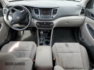 2017 Hyundai Tucson Sport z VIN KM8J33A22HU388846, wystawiony jako Copart lot #56691065 z przebiegiem Nie podano mil oraz Szkoda całkowita • Salvage title. Historia ofert i sprzedaży dostępna na DreamBid. Obrazek 8.