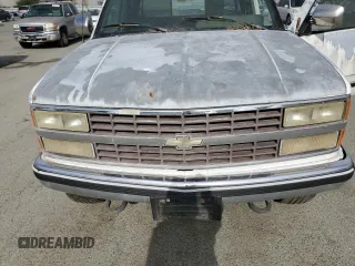 1991 Chevrolet Silverado 2500 z VIN 2GCFK29K9M1128980, wystawiony jako Copart lot #59766095 z przebiegiem 249 498 mil mil oraz Czysty tytuł • Clean title. Historia ofert i sprzedaży dostępna na DreamBid. Obrazek 11.