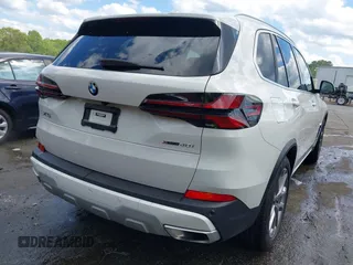 2024 BMW X5 xDrive40i z VIN 5UX23EU05R9S29952, wystawiony jako IAAI lot #42177371 z przebiegiem 26 832 mil mil oraz . Historia ofert i sprzedaży dostępna na DreamBid. Obrazek 16.