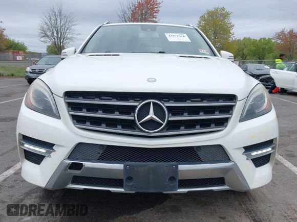 2014 Mercedes-Benz M 350 with VIN 4JGDA5JB2EA282733, listed as a IAAI auction lot 42070426 with 148,513 mi miles and . Bid and sale history available at DreamBid. Image 12.