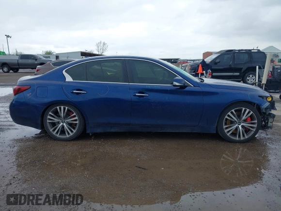 2018 Infiniti Q50 3.0t LUXE with VIN JN1EV7AP6JM360589, listed as a IAAI auction lot 41903402 with 69,371 mi miles. Bid and sale history available at carsss.com. Image 14.
