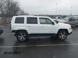 2017 Jeep Patriot High Altitude with VIN 1C4NJRFB8HD195995, listed as a IAAI auction lot 41475686 with 95,414 mi miles. Bid and sale history available at carsss.com. Image 13.