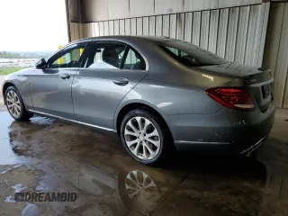 2017 Mercedes-Benz E 300 Luxury z VIN WDDZF4KB9HA187861, wystawiony jako Copart lot #66560525 z przebiegiem Nie podano mil oraz Szkoda całkowita • Salvage title. Historia ofert i sprzedaży dostępna na DreamBid. Obrazek 2.