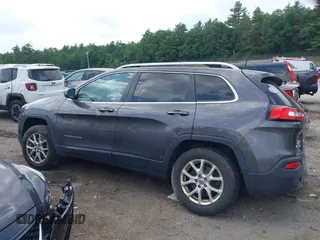 2018 Jeep Cherokee Latitude Plus with VIN 1C4PJMLB8JD502555, listed as a IAAI auction lot 42481887 with 124,437 mi miles and . Bid and sale history available at DreamBid. Image 15.