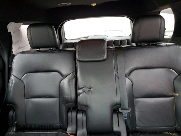2017 Ford Explorer XLT with VIN 1FM5K7D82HGB29834, listed as a Copart auction lot 52032405 with 115,881 mi miles and Salvage title. Bid and sale history available at DreamBid. Image 10.