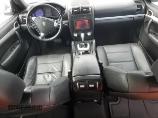 2010 Porsche Cayenne z VIN WP1AA2APXALA04791, wystawiony jako Copart lot #62527185 z przebiegiem 148 203 mil mil oraz Czysty tytuł • Clean title. Historia ofert i sprzedaży dostępna na DreamBid. Obrazek 8.