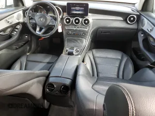 2019 Mercedes-Benz GLC 300 z VIN WDC0G4JBXK1000372, wystawiony jako Copart lot #45012275 z przebiegiem 85 241 mil mil oraz Szkoda całkowita • Salvage title. Historia ofert i sprzedaży dostępna na DreamBid. Obrazek 8.