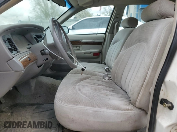 1999 Mercury Grand Marquis GS z VIN 2MEFM74W0XX670924, wystawiony jako Copart lot #51811055 z przebiegiem 176 559 mil mil oraz Szkoda całkowita • Salvage title. Historia ofert i sprzedaży dostępna na DreamBid. Obrazek 7.