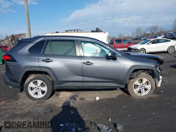 2020 Toyota RAV4 XLE with VIN 2T3P1RFV2LW130185, listed as a IAAI auction lot 42033372 with 98,667 mi miles and . Bid and sale history available at DreamBid. Image 13.