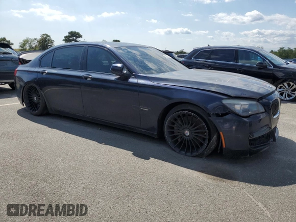 2011 BMW 7 Series 750Li with VIN WBAKB8C55BCY65571, listed as a Copart auction lot 70899514 with 118,325 mi miles and Non Repairable. Bid and sale history available at DreamBid. Image 4.