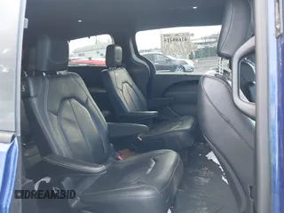 2020 Chrysler Pacifica Launch Edition z VIN 2C4RC3BG9LR252124, wystawiony jako IAAI lot #41689415 z przebiegiem 53 455 mil mil oraz . Historia ofert i sprzedaży dostępna na DreamBid. Obrazek 8.