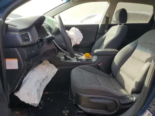 2018 Kia Niro FE with VIN KNDCB3LC3J5212135, listed as a Copart auction lot 77232484 with 192,744 mi miles and Salvage Title. Bid and sale history available at carsss.com. Image 7.