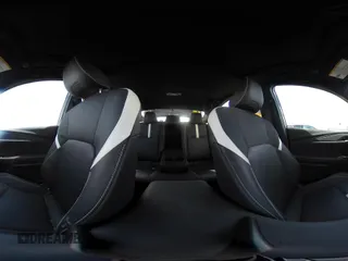 2025 Toyota Camry LE z VIN 4T1DBADK4SU011099, wystawiony jako IAAI lot #41949441 z przebiegiem 1 548 mil mil oraz . Historia ofert i sprzedaży dostępna na DreamBid. Obrazek 19.