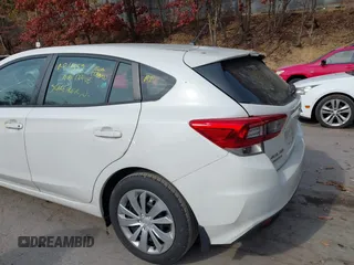 2022 Subaru Impreza z VIN 4S3GTAB66N3710829, wystawiony jako IAAI lot #40670278 z przebiegiem 35 718 mil mil oraz . Historia ofert i sprzedaży dostępna na DreamBid. Obrazek 21.