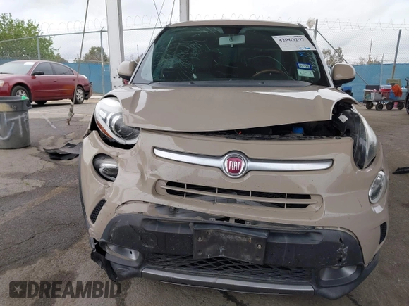 2014 FIAT 500L Trekking with VIN ZFBCFADHXEZ015287, listed as a IAAI auction lot 42063297 with 81,858 mi miles and . Bid and sale history available at DreamBid. Image 12.