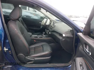 2019 Nissan Altima SR with VIN 1N4BL4CV8KC133935, listed as a IAAI auction lot 41903915 with 97,787 mi miles and . Bid and sale history available at DreamBid. Image 5.
