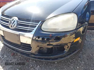 2008 Volkswagen Jetta Sedan SE with VIN 3VWRM71K88M067312, listed as a IAAI auction lot 41722156 with 224,394 mi miles. Bid and sale history available at carsss.com. Image 6.