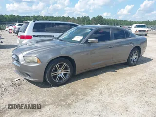 2014 Dodge Charger Police z VIN 2C3CDXAT8EH186106, wystawiony jako IAAI lot #42360605 z przebiegiem 126 794 mil mil oraz . Historia ofert i sprzedaży dostępna na DreamBid. Obrazek 16.