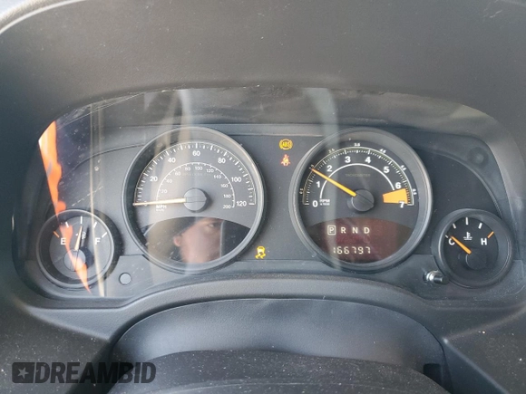 2015 Jeep Patriot Latitude with VIN 1C4NJPFB1FD314763, listed as a Copart auction lot 51809265 with 166,797 mi miles and Clean Title. Bid and sale history available at DreamBid. Image 9.