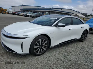 2022 Lucid Air Grand Touring z VIN 50EA1GBA6NA002123, wystawiony jako Copart lot #54435935 z przebiegiem 14 902 mil mil oraz Szkody całkowita. Historia ofert i sprzedaży dostępna na DreamBid. Obrazek 1.